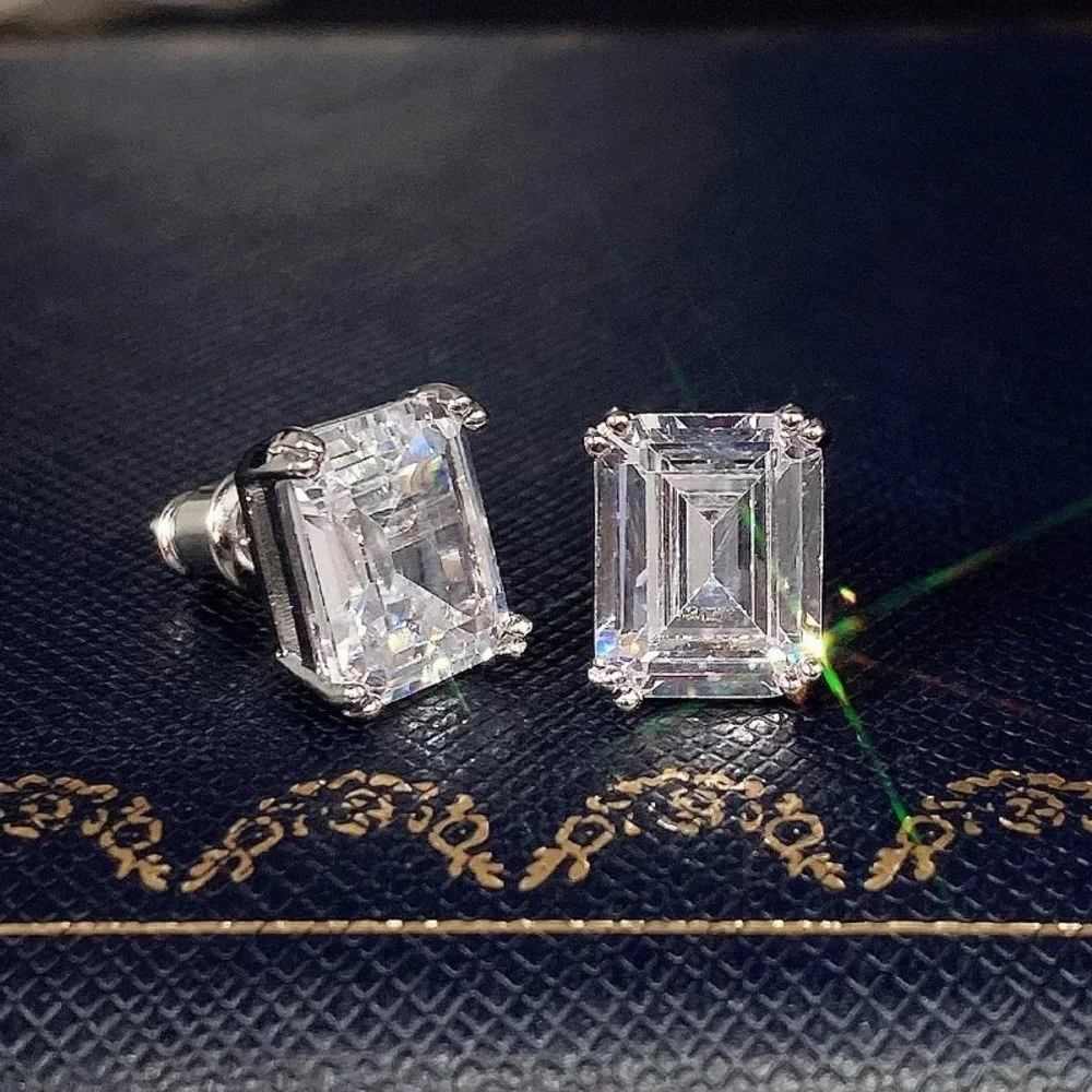 Swarovski 79ct geometric